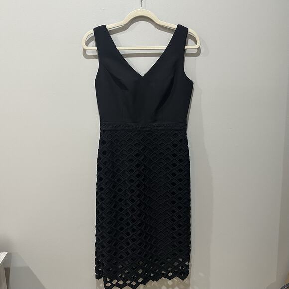 WHITE HOUSE BLACK MARKET Sleeveless Black Lattice Overlay Dress Size 2 NWT - Picture 1 of 10